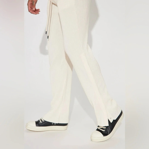Fashion Nova Turn Me Up Side Snap Plisse Pants - Cream NWT XXXL - Picture 3 of 6